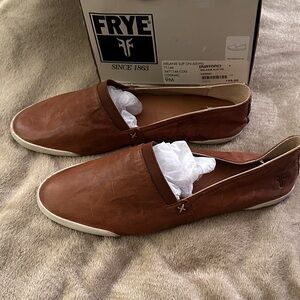 NIB Frye Melanie Slip-On Loafers
